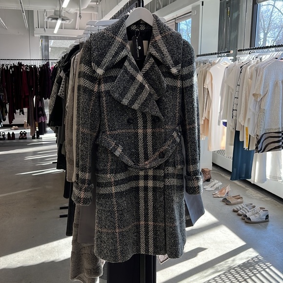Burberry Grey House Check Wool Coat - Picture 14 of 14